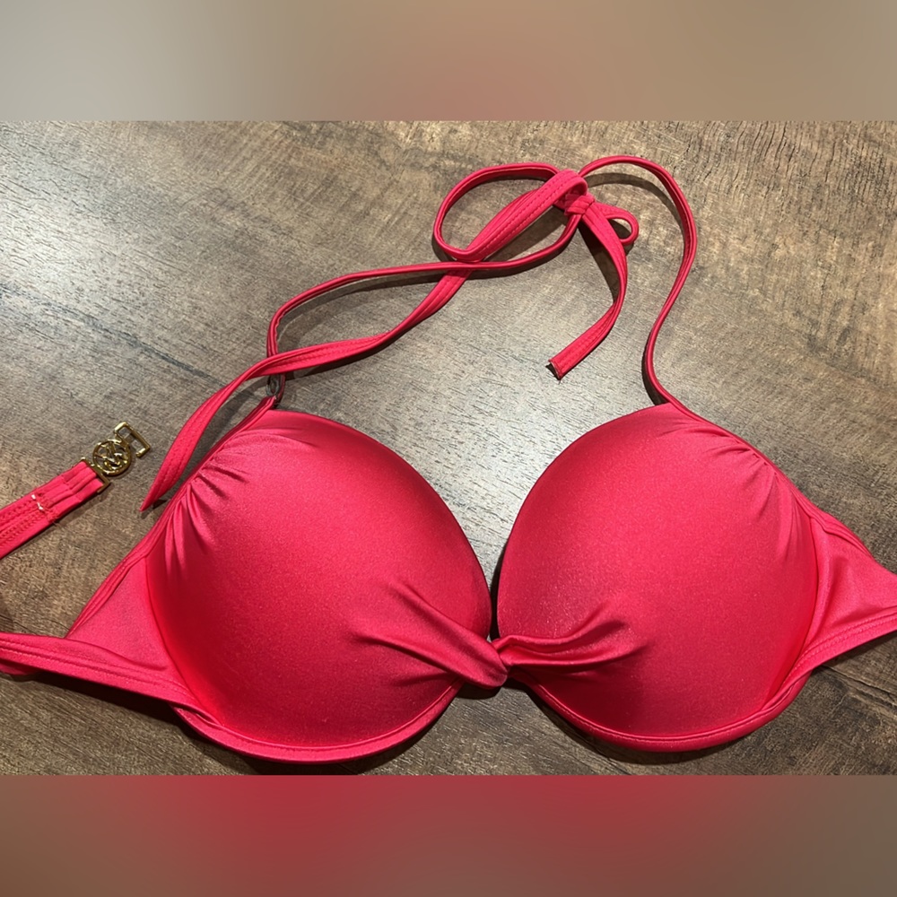 Push-up Victoria’s Secret bikini set!